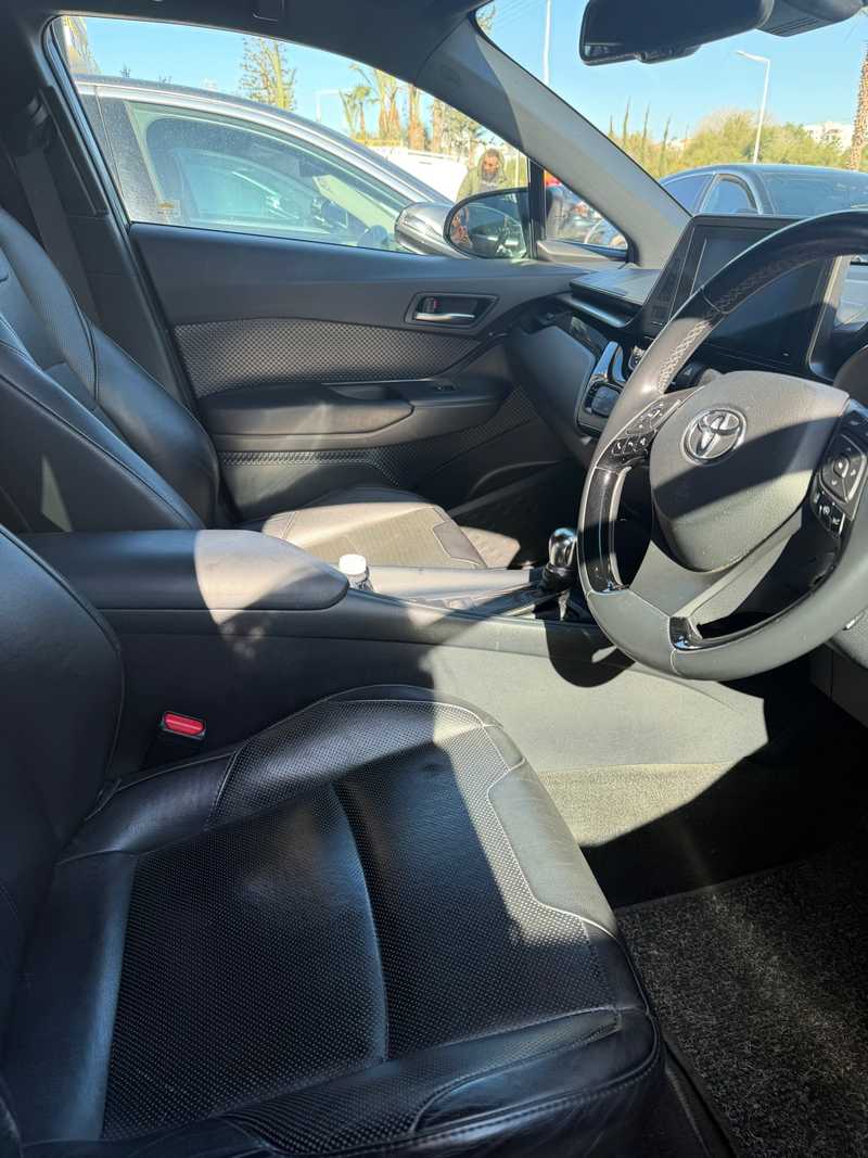 2017 Toyota C-HR 1,8L 2017 Cyprus