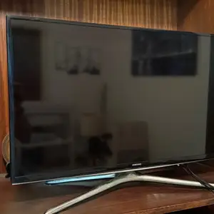 Samsung 32 inch smart tv, Επαρχία Λευκωσίας — Στρόβολος - Άγιος Βασίλειος