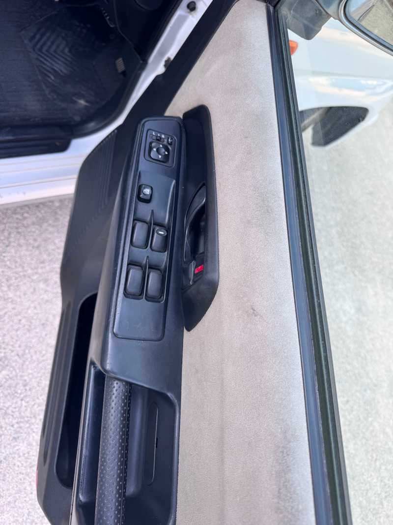 2001 Mitsubishi Pajero 2,0L 2001 Cyprus