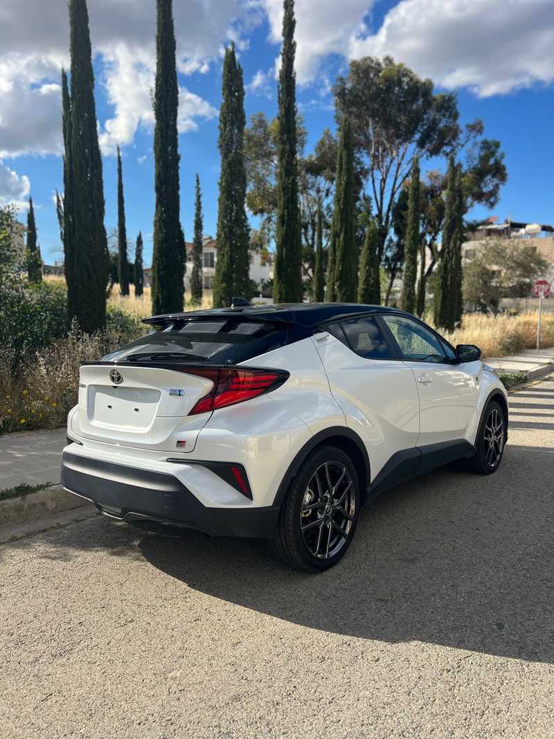 2022 Toyota C-HR 1,8L 2022 Cyprus