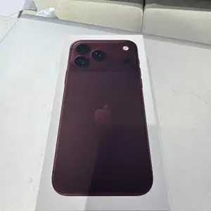 New iphone 18 pro 256gb burgundy. bought today in public. invoice and warranty, Limassol — Germasogeia