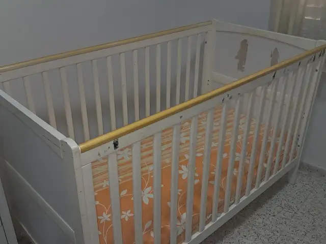 Pαιδικο κρεβατακι με το στρωμα του, Επαρχία Λεμεσού — Πάνω Πολεμίδια