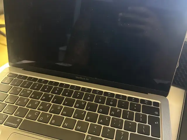 Macbook air m1 2020, Larnaca — Larnaka - Skala