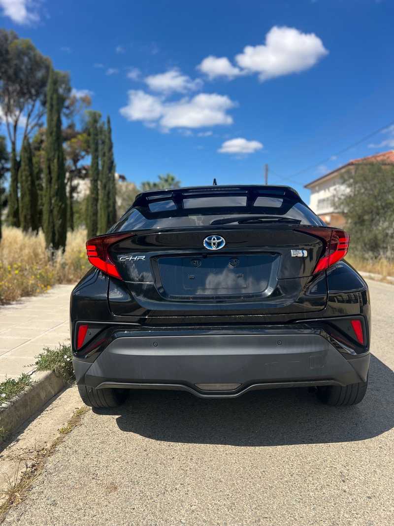 2021 Toyota C-HR 1,8L 2021 Cyprus
