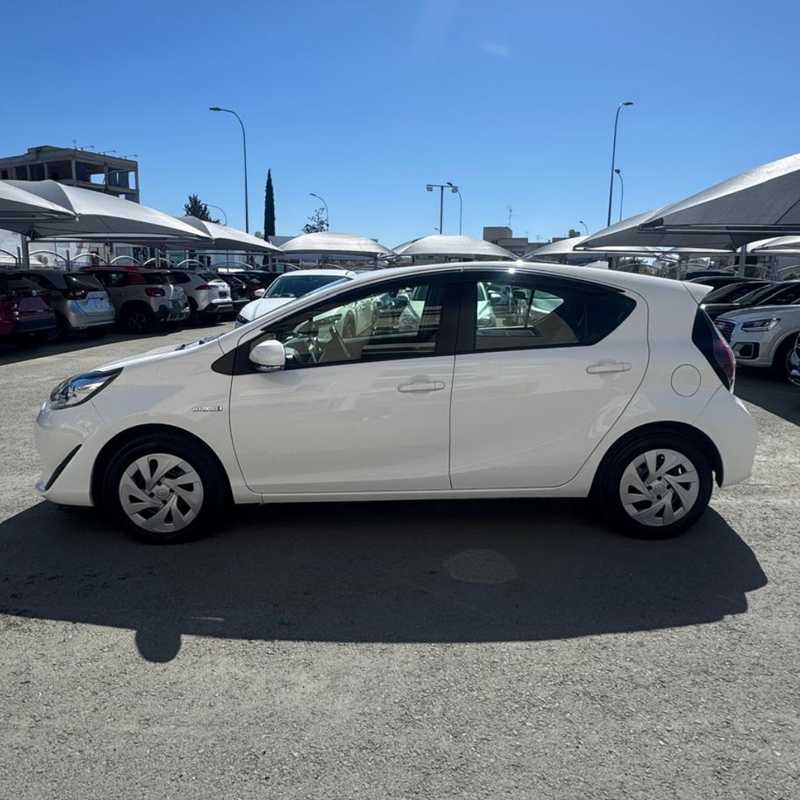 2021 Toyota Aqua 1,5L 2021 Cyprus