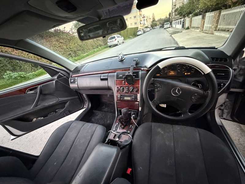 2002 Mercedes-Benz E-Class 2,0L 2002 Cyprus