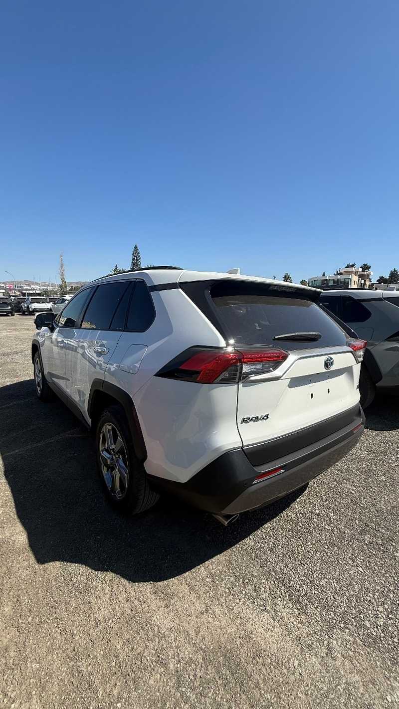 2021 Toyota RAV4 2,5L 2021 Cyprus
