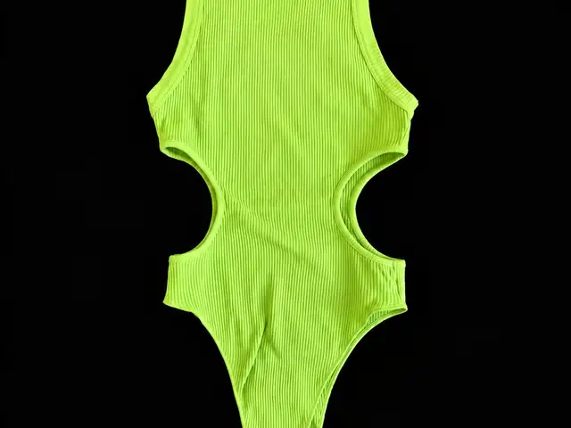 Tezenis ribbed bodysuit, neon lime green, size l, Επαρχία Πάφου — Paphos - Άγιος Θεόδωρος