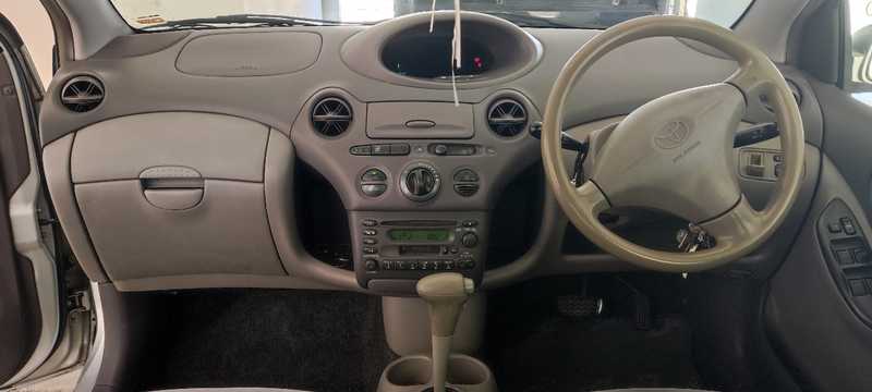 2000 Toyota Platz 1,5L 2000 Cyprus