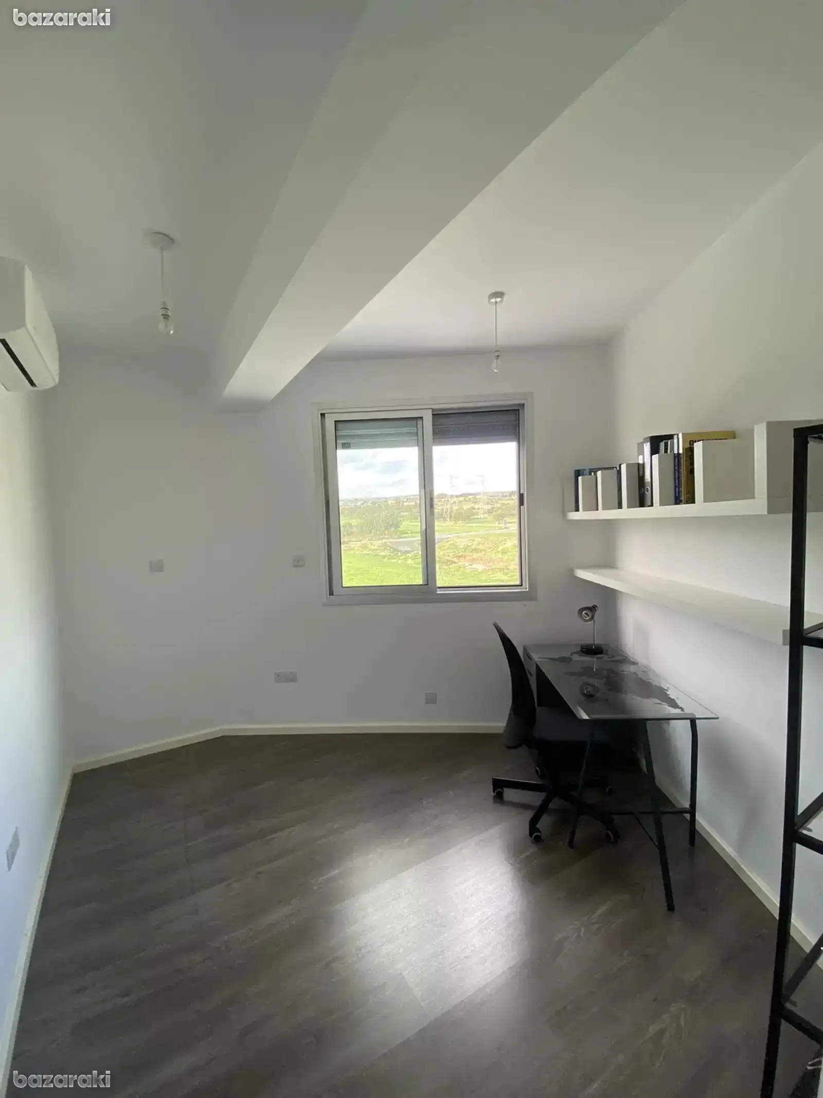 House, 4 bedrooms — 13