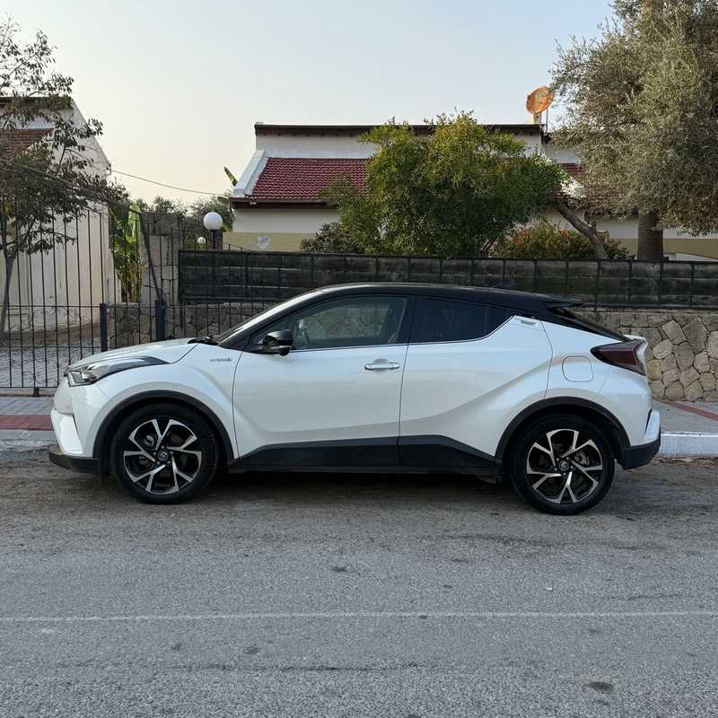 2018 Toyota C-HR 1,8L 2018 Cyprus