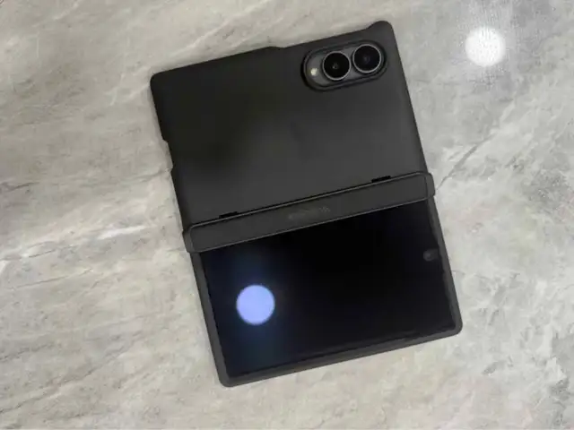 Samsung galaxy z fold 8, Larnaca — Livadia Larnakas
