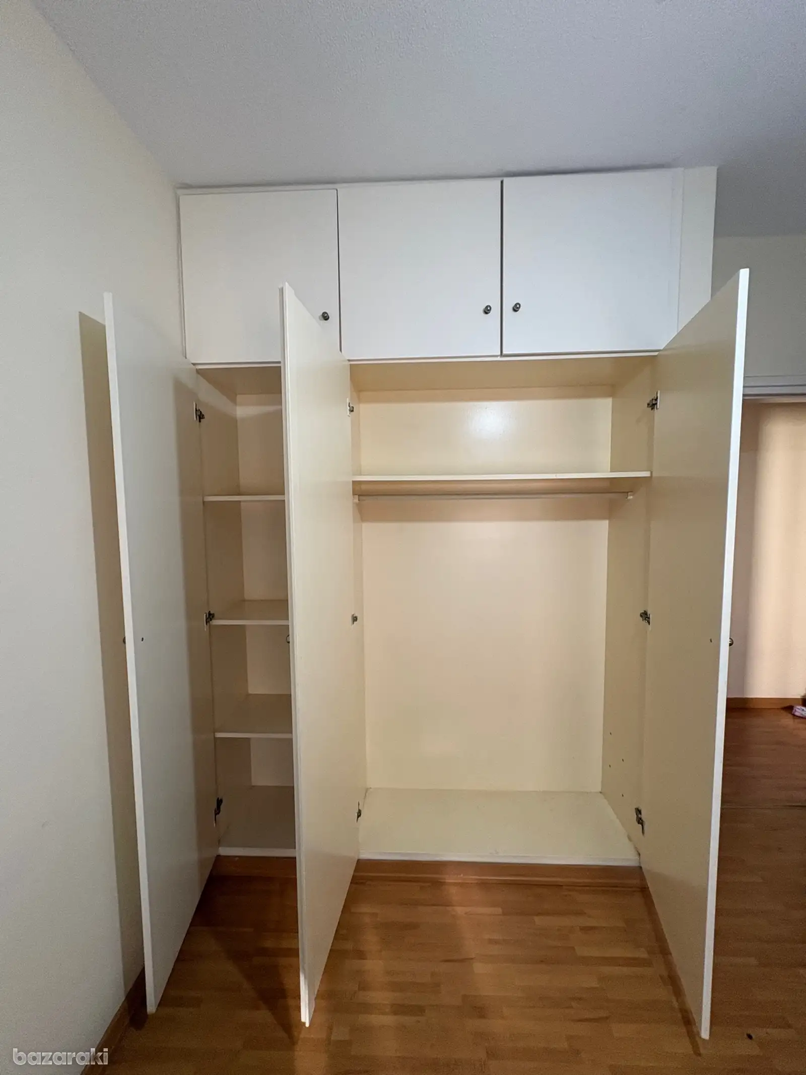 Room — 8