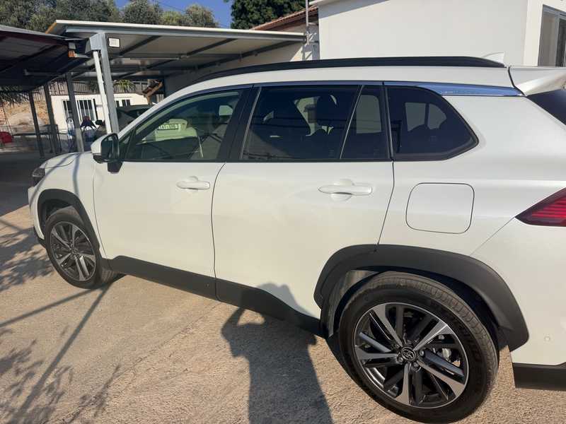 2024 Toyota Corolla Cross 5,0L 2024 Cyprus