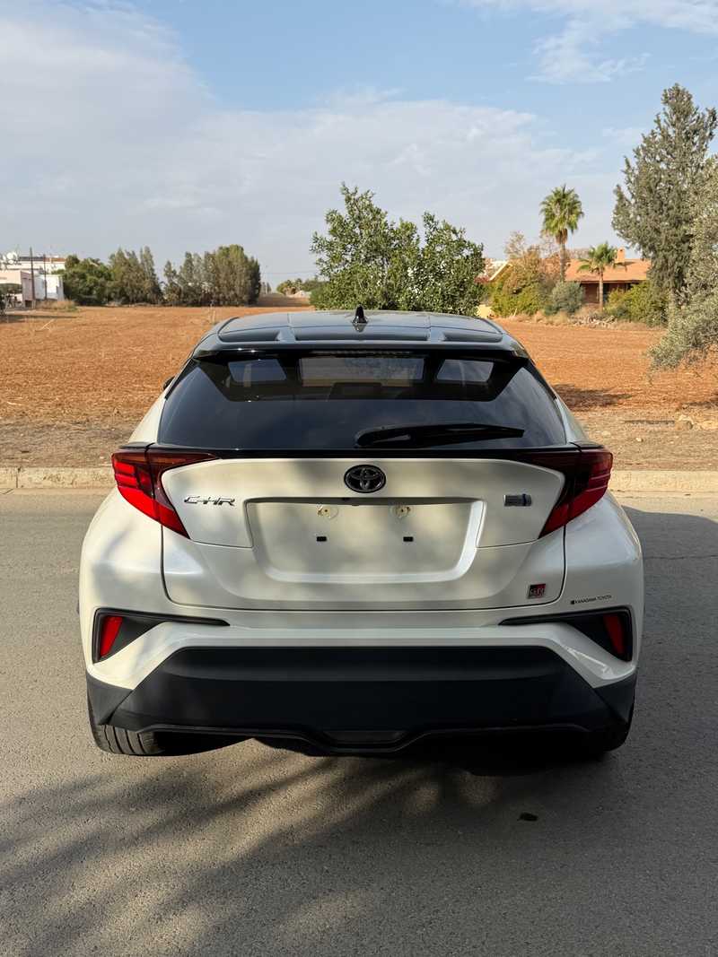 2021 Toyota C-HR 1,8L 2021 Cyprus