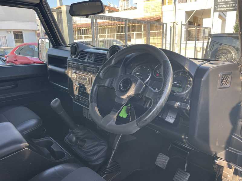2014 Land Rover Defender 2,2L 2014 Cyprus