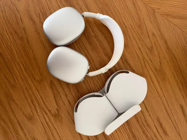 Airpods max 1st generation, Larnaca — Aradippou - Apostolos Loukas