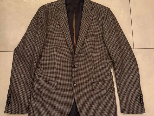 Casual jacket, Limassol — Limassol - Neapolis