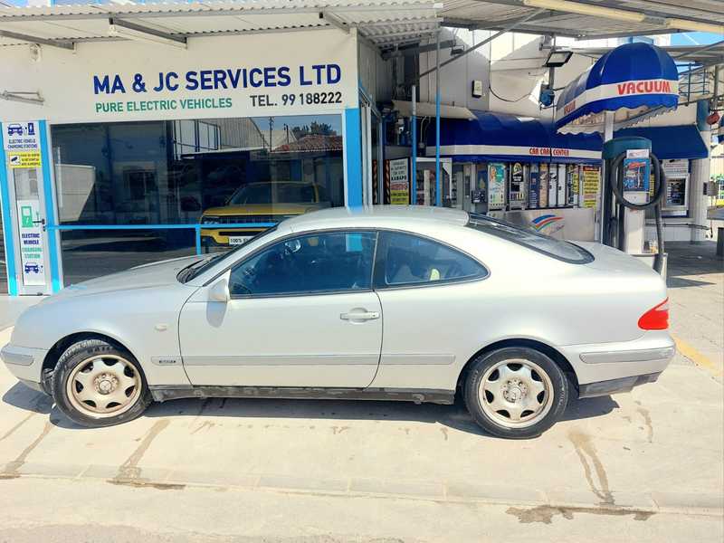 2000 Mercedes-Benz CLK-Class 2,0L 2000 Cyprus