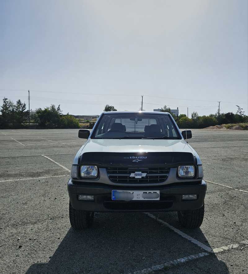 2002 Isuzu Pick-up 2,5L 2002 Cyprus