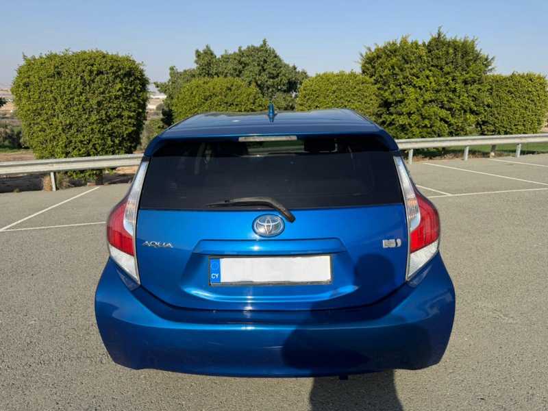 2015 Toyota Aqua 1,5L 2015 Cyprus