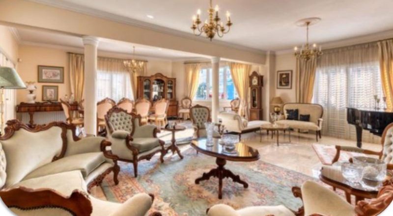 7-bedroom detached house for sale