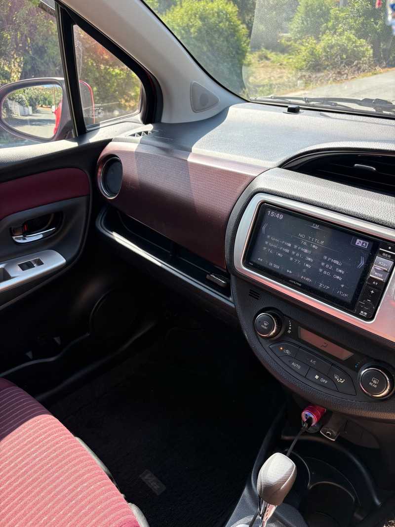 2015 Toyota Vitz 1,3L 2015 Cyprus