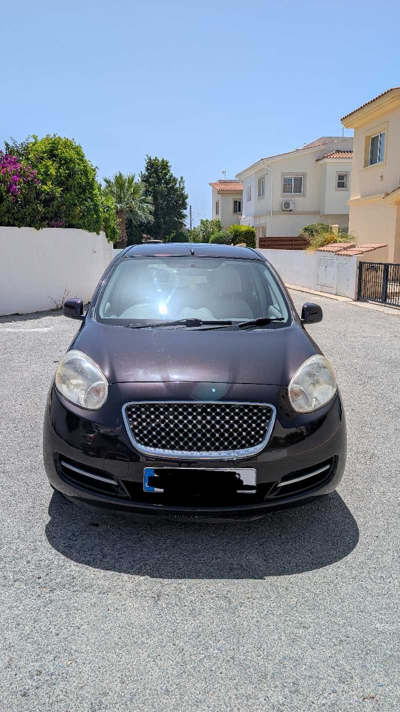 Nissan March 1,2L 2012