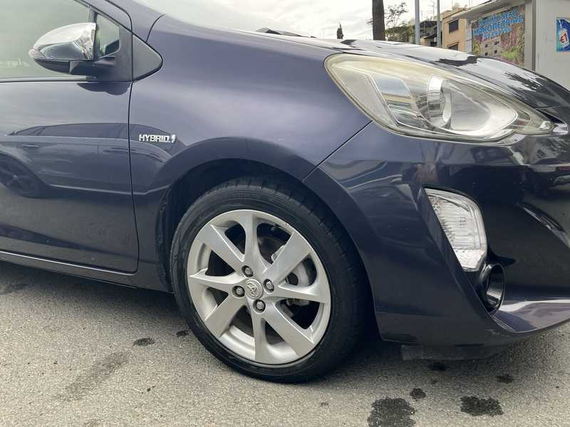 2015 Toyota Aqua 1,5L 2015 Cyprus