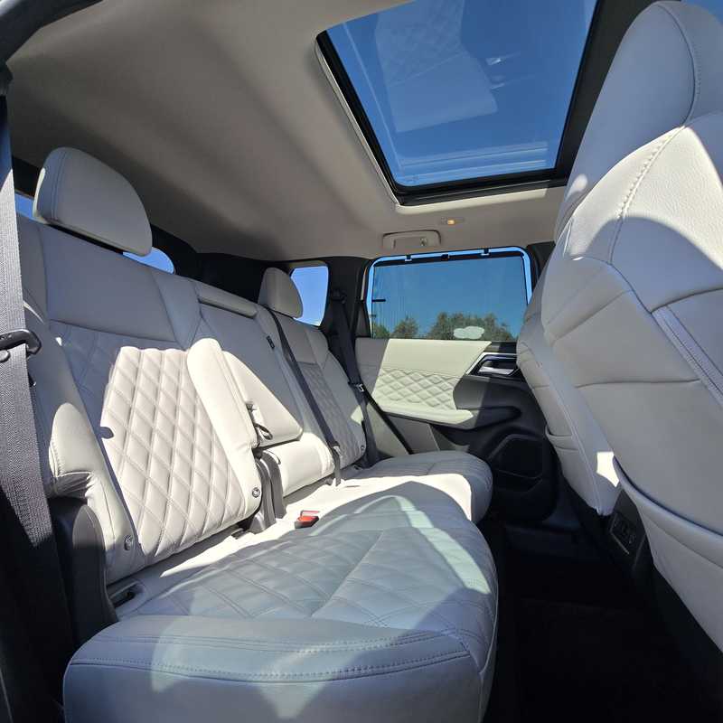 2022 Mitsubishi Outlander 2,4L 2022 Cyprus
