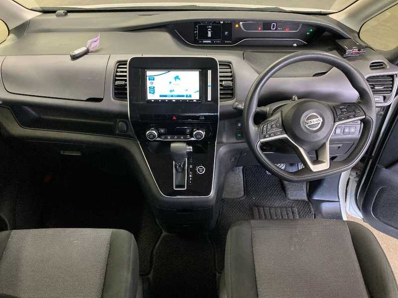 2022 Nissan Serena 2,0L 2022 Cyprus