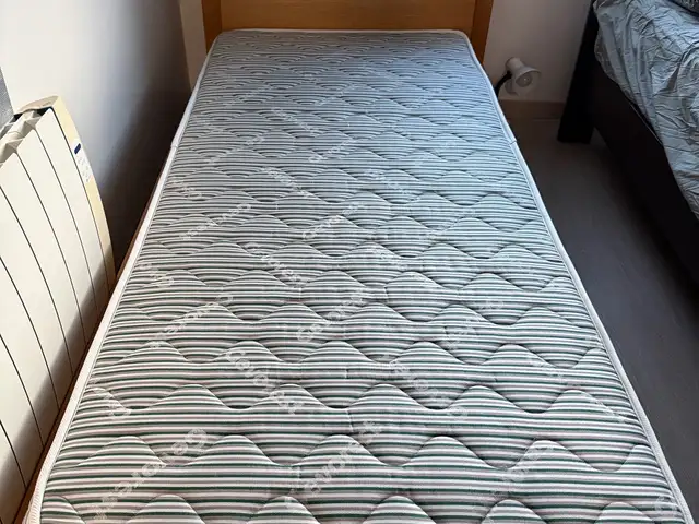 Single bed 90x200 cm with mattress. like new., Limassol — Limassol - Neapolis