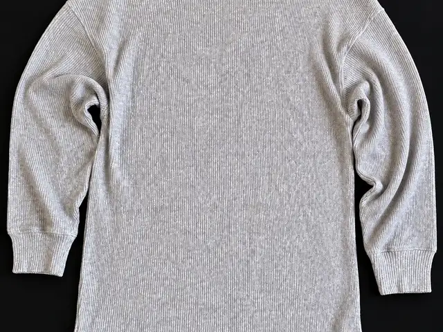 Bershka longline ribbed knit sweater grey, size l, Paphos — Paphos - Agios Theodoros