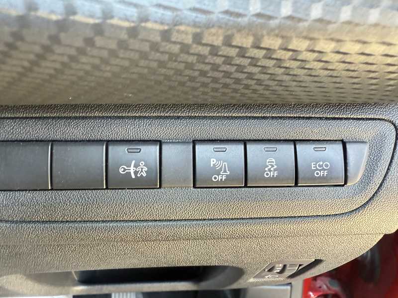 2017 Peugeot 208 1,2L 2017 Cyprus