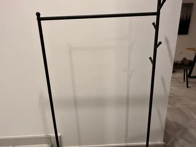 Clothes rail, Επαρχία Πάφου — Έμπα