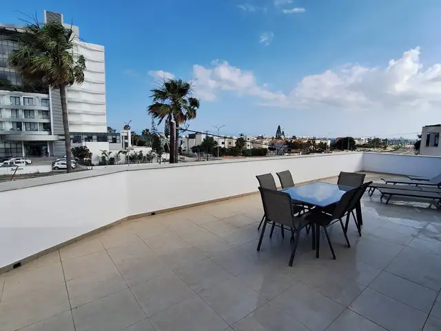 3-bedroom penthouse to rent, Larnaca — Oroklini Tourist Area