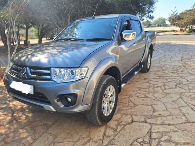2015 Mitsubishi L200 2,5L 2015 Cyprus