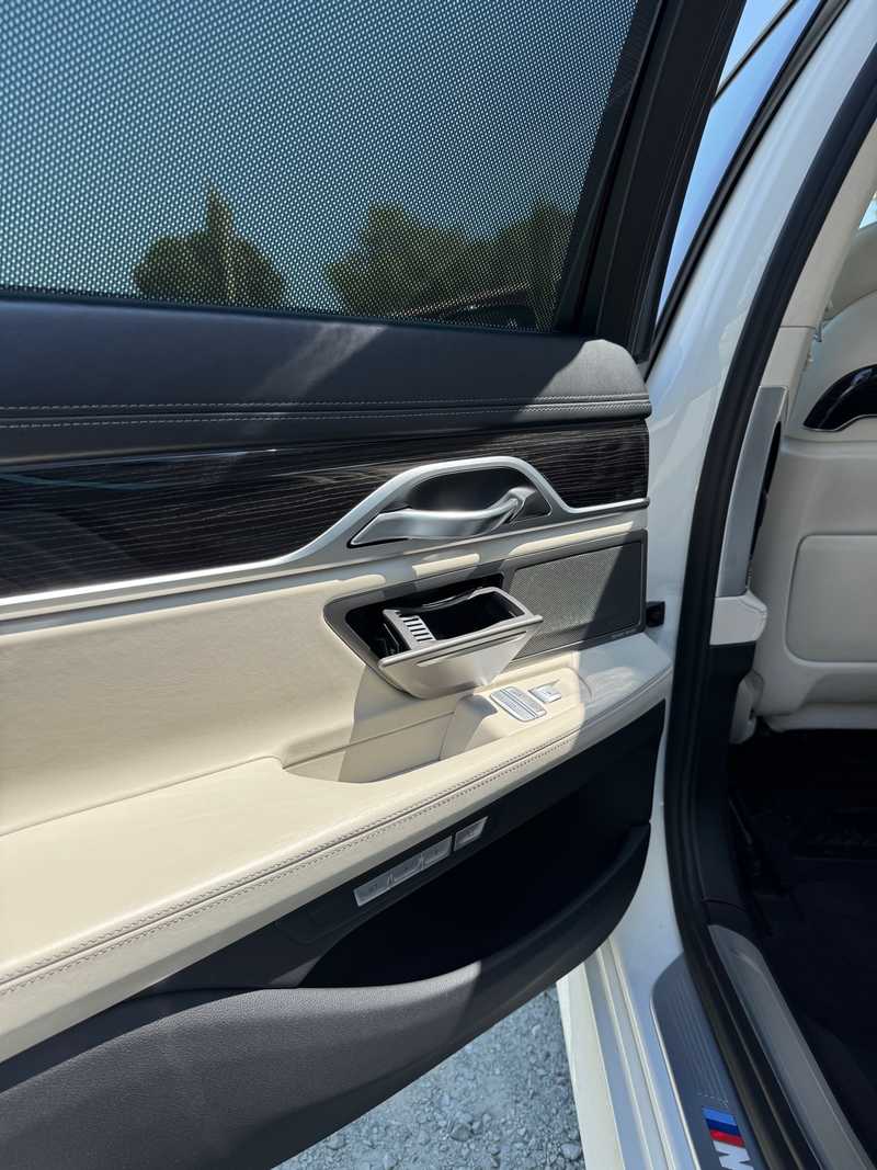 2016 BMW 7-Series 4,4L 2016 Cyprus