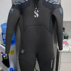 Scubapro everflex yulex5/4 mm men's wetsuit in excellent condition., Επαρχία Αμμοχώστου — Πρωταράς