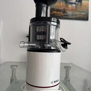 Bosch vitaextract slow juicer mesm500w, Limassol — Germasogeia