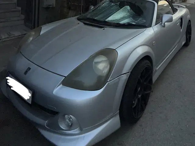Toyota MRS