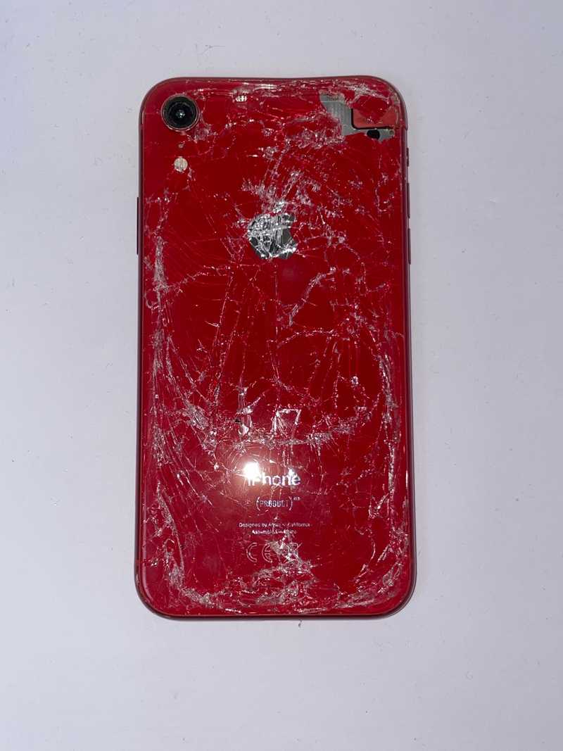 Back Iphone Xr Broken Screen Broken Apple Iphone Xr For Parts Or
