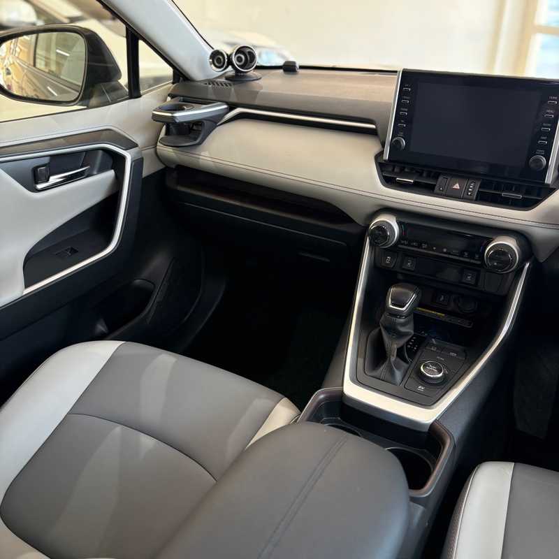 2021 Toyota RAV4 2,5L 2021 Cyprus
