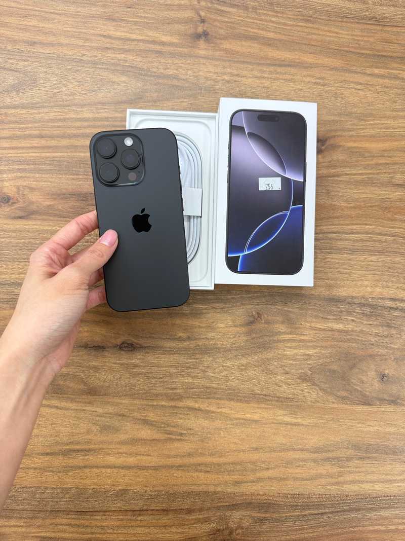 Iphone 16pro black 256 97 battery €870 №6113763 in Nicosia