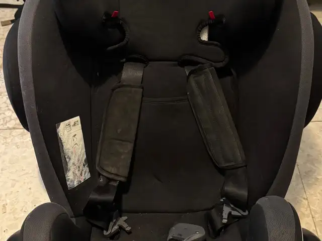 Chicco child car seat with isofix and 360 degree rotation, Επαρχία Λευκωσίας — Στρόβολος - Άγιος Βασίλειος