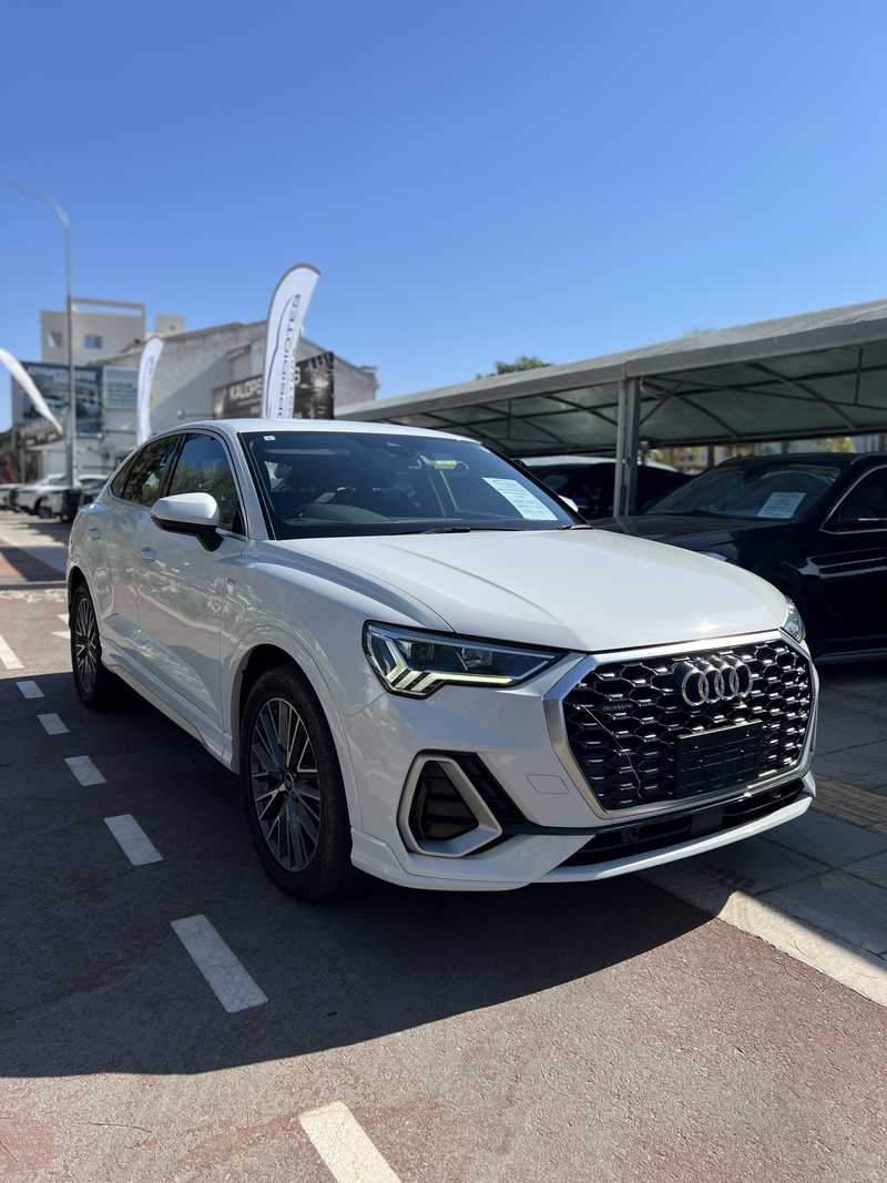 2022 Audi Q3 2,0L 2022 Cyprus