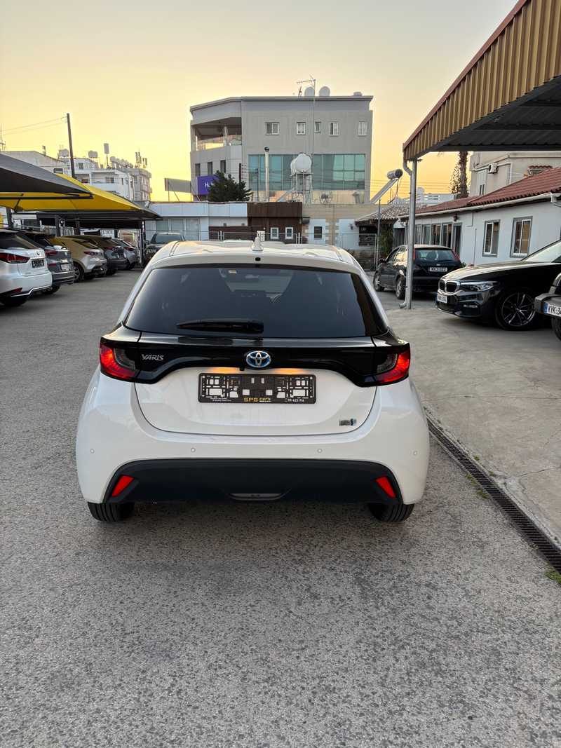 2021 Toyota Yaris 1,5L 2021 Cyprus