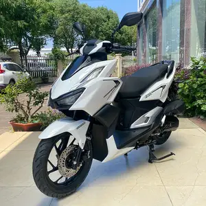 Scooter, Limassol — Limassol - Petrou Kai Pavlou