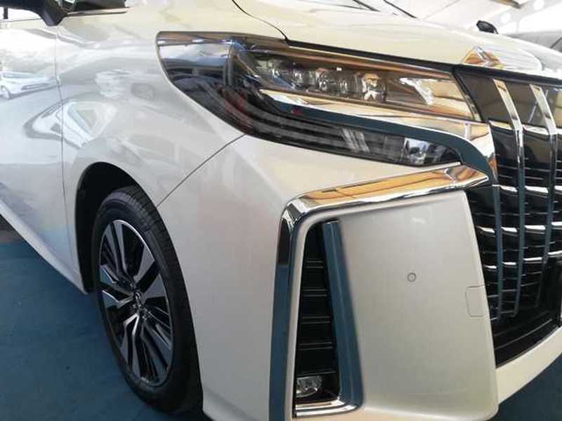 2019 Toyota Alphard 2,5L 2019 Cyprus