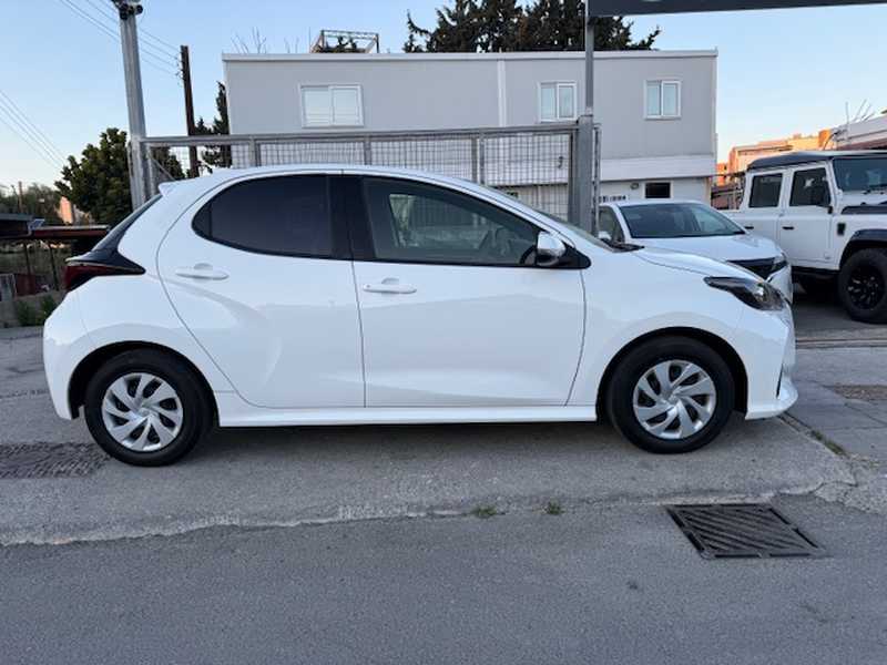 2022 Toyota Yaris 1,5L 2022 Cyprus